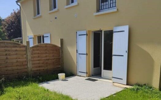 Vente maison 62 m² La Ferté-Alais (91590)