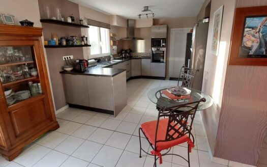 Maison 99 m2, 6 pièces, terrain 511 m2