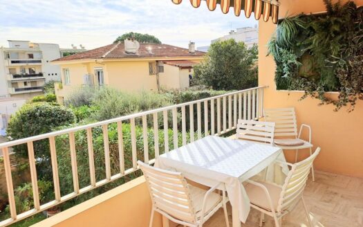Golfe Juan – Petit bijou tout aménagé Terrasse, parking, cave