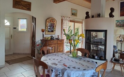 MAISON CLISSON 149 m² PROCHE CENTRE