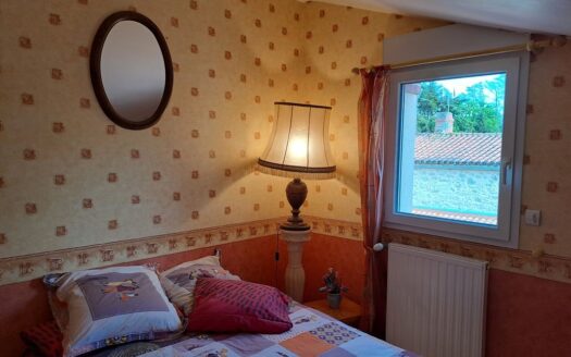 MAISON CLISSON 149 m² PROCHE CENTRE