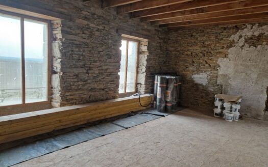 Maison en Pierres avec un gros Potentiel d’Aménagement