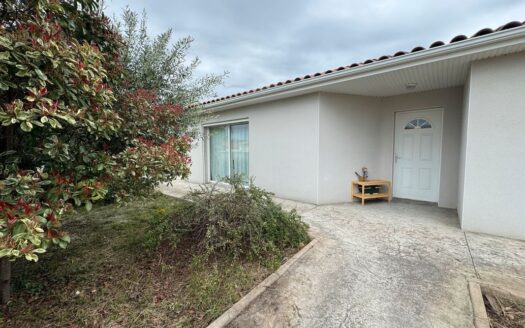 Villa récente dans lotissement