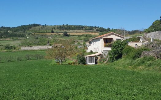 Superbe villa 106 m² sur 6000 m² dans un paysage sublime