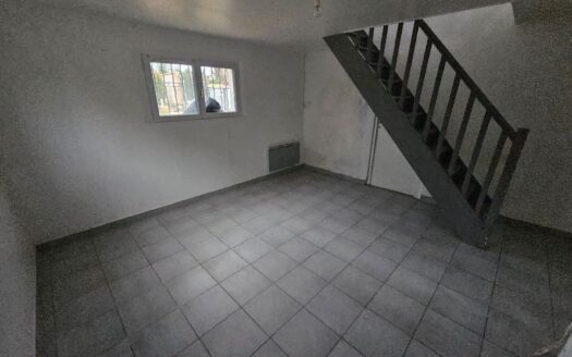 Maison avec jardins en bordure d’un ru 40m2 + sous-sol 40m2