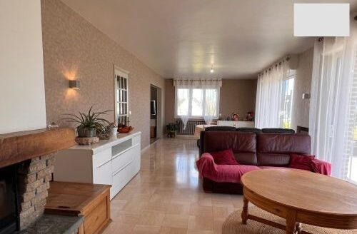 Maison 210 m2, 9 pieces