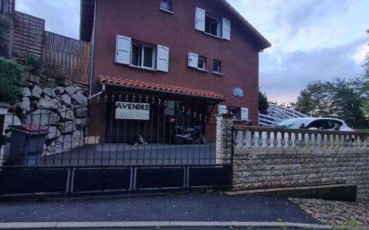 // IDEAL FAMILLE // Maison familiale 4 chambres + Garage + Terrasse