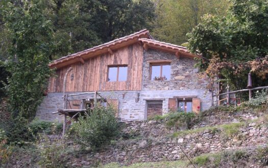 Maison atypique écologique autosuffisante