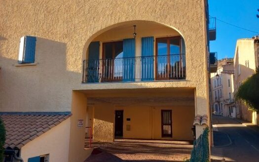 Appartement renové à Nyons