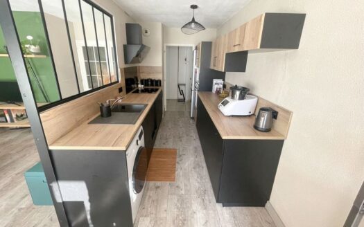 Appartement 3 Pièces 65m² – Garage et Balcon