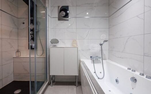 Maison de Ville 6 pièces – Mions | 176 m² | SANS TRAVAUX
