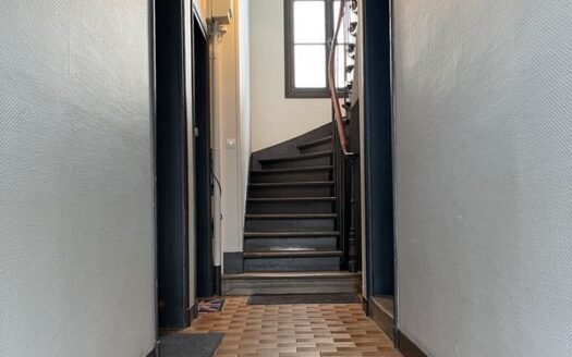 IDÉAL PREMIER ACHAT/CHARME DE L’ANCIEN/SECTEUR RECHERCHÉ LES VALLÉES/CALME ET LUMINEUX