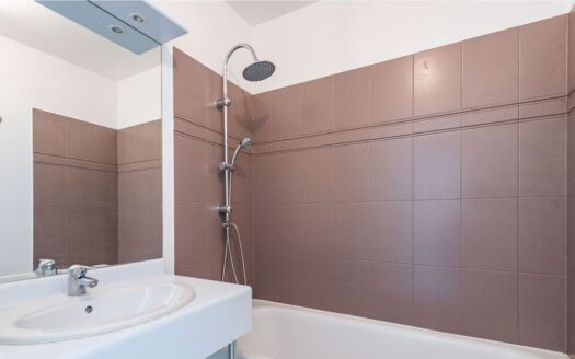 APPARTEMENT Lumineux T2 et balcon