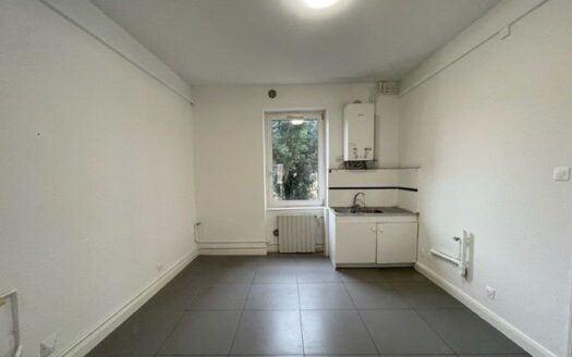 F3 rue de Benfeld NEUDORF-65 m2-
