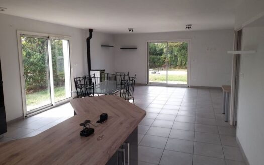 Maison optevoz 5 pièces 113 m2 305.000