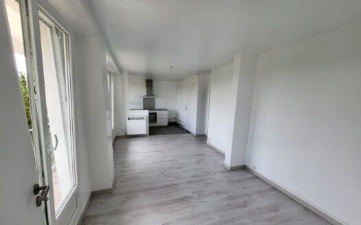 APPARTEMENT 3 PIECES avec BOX