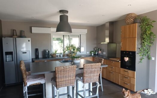 Maison a vendre avec grand terrain à LE FOUSSERET