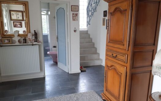 IDEAL FAMILLE/GRAND TERRAIN/QUARTIER TRES CALME/PROCHE COMMODITES