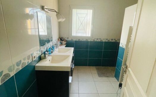 Villa 4 pièces de plain-pied, 118m2, sans vis à vis