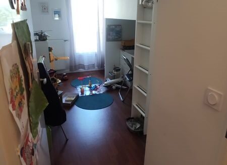 Particulier vend appartement T3 de 63,16 m2 à Vitry Sur Seine