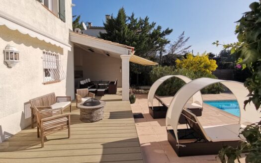 Vente villa 179 m2 à Ceyreste avec piscine
