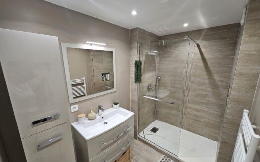 Appartement T3 Nice Corniche Fleurie