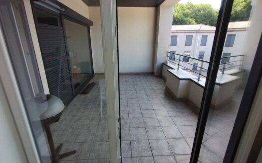 Appartement T3, superficie 95 M2 calme au centre-ville