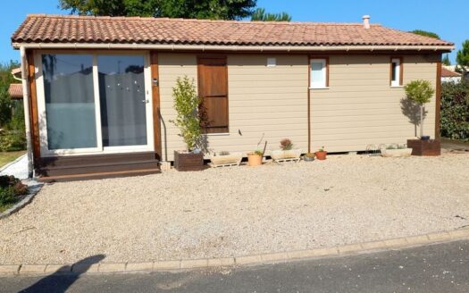 Chalet moderne avec piscine proche mer