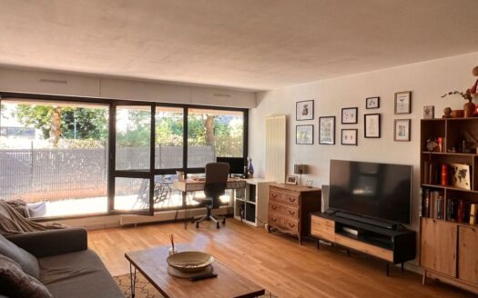 Grand appartement avec Jardin Élancourt