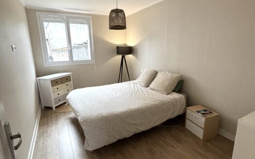 IDEAL FAMILLE/QUARTIER RECHERCHE DE KERFEUNTEUN/LUMINEUX/PROCHE DES COMMODITES/CAVE
