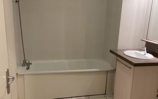 Appartement T2 avec Parking dans résidence au calme en centre ville