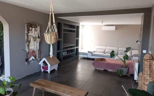 Maison a vendre avec grand terrain à LE FOUSSERET