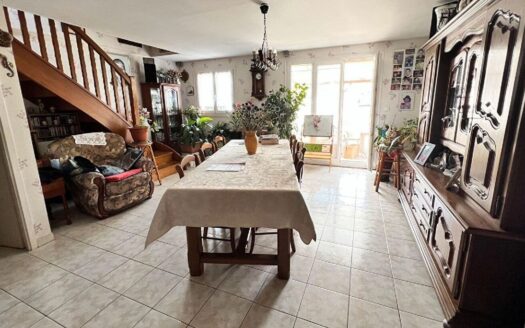 Maison/ 103,89 m²/ 5 pièces