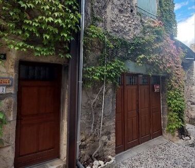 IDEAL FAMILLE/ MAISON DE CARACTERE MEDIEVALE/
