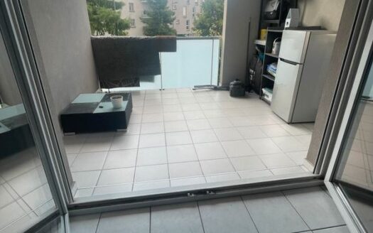 T2 à vendre avec jolie terrasse