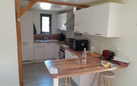 IDEAL FAMILLE/SECTEUR  CALME /LUMINEUX/GRAND TERRAIN ET GRANDE TERRASSE PLEIN SUD