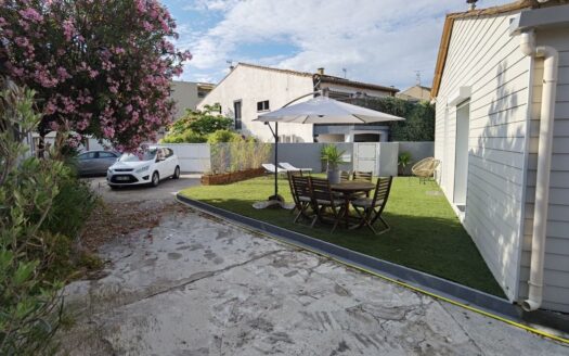 Maison 4 Faces plain-pied en Ville avec jardin proximité mer et étang