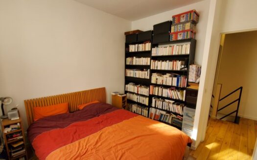 Loft duplex au calme centre Paris