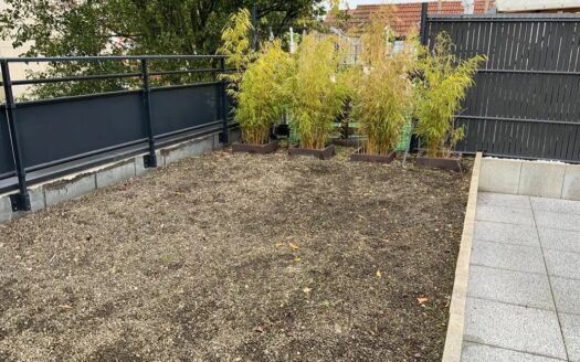 Appartement 2 pièces de 54 m2 avec belle terrasse de 60 m2