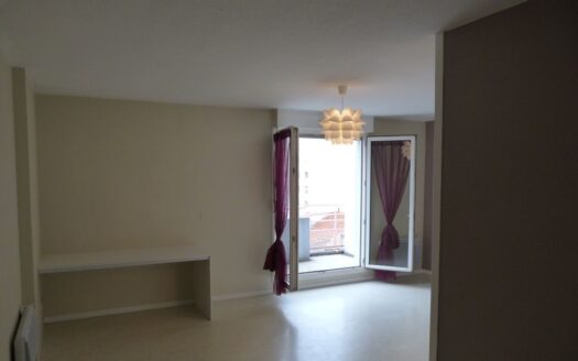 Appartement etudiant 31m2+balcon fac trefilerie saint etienne