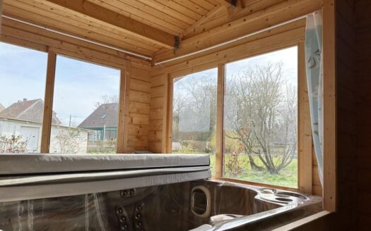 Jolie Maison de 148 m² , Jardin de 1537 m², dans un village dans le Vexin