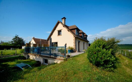 MAISON 5 pièces 130m²