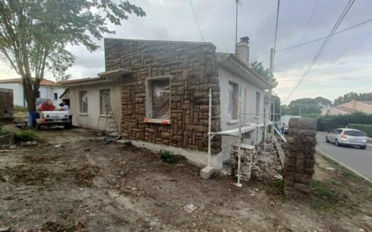 Maison avec bail locatif.