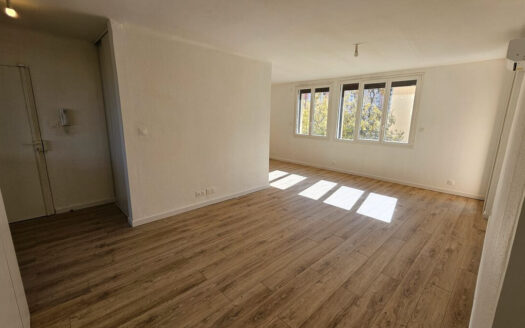 Appartement 71,5m², 3 pièces entièrement refait – Résidence sécurisée et arborée