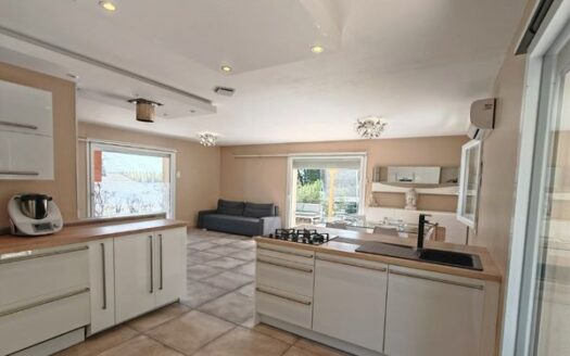 Maison individuelle 120 m² (174 m² utiles)