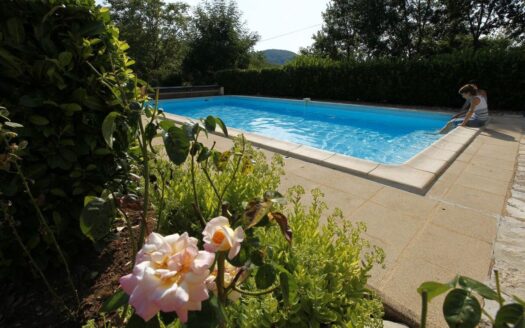 MAISON FAMILLIALE  avec vue exceptionnelle / piscine et grand jardin