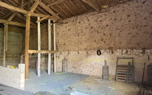 Grange 250 m2