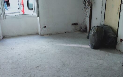 Rare Opportunité – Appartement T2 de Charme à Fort Potentiel ! –  Montmartre