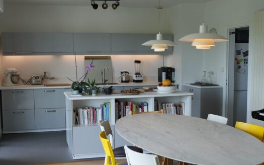 Appartement familial de 123 m² avec vue sur le parc de l’Ermitage – Au calme en centre-ville du