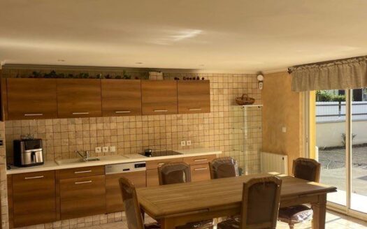À vendre maison, 86 m² habitable 364 900